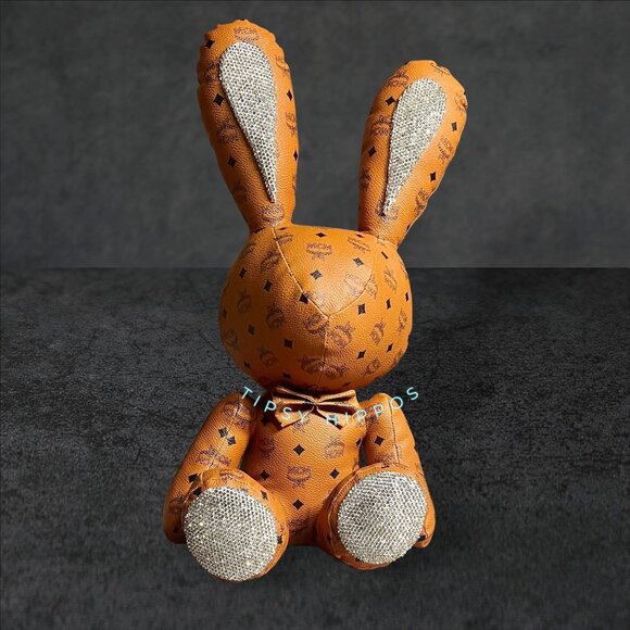 MCM Cognac Visetos Bunny With Rhinestone Accents - Picture 1 of 6